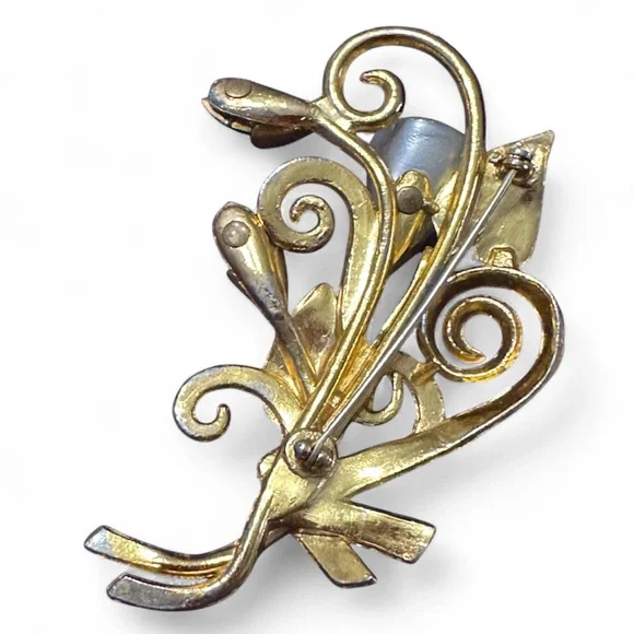 Rare Collectible 1940s Large CALLA LILY Floral Brooch. Large Corsage Brooch